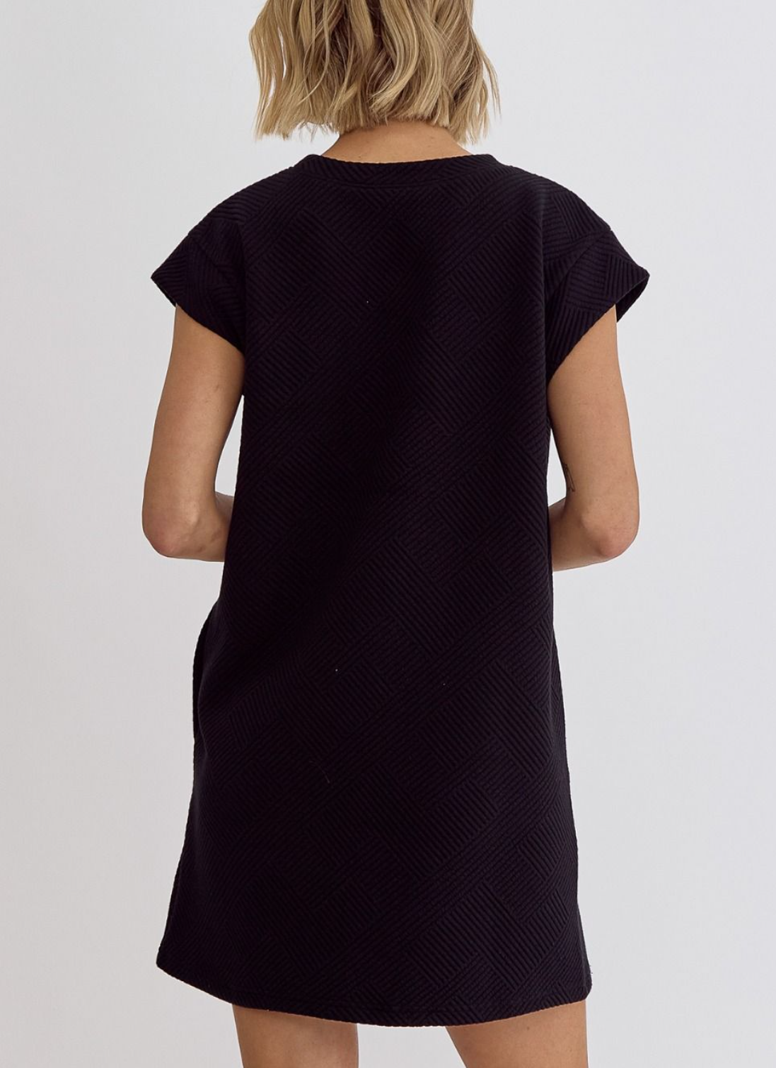 Textured Round Neck Sleeveless Mini Dress with Pockets